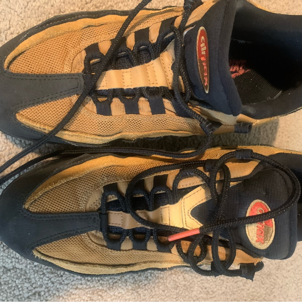 Nike air max athletic tennis shoes 9.5 men’s